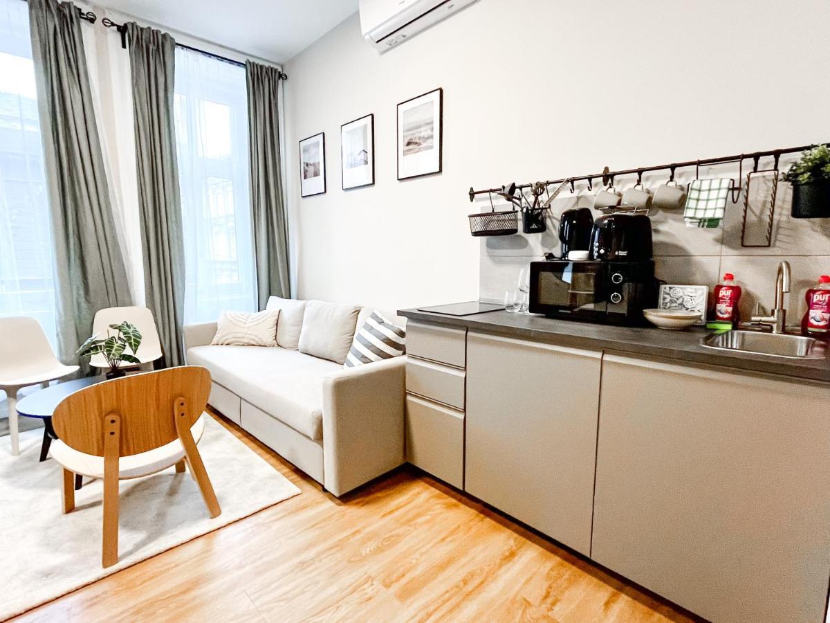 T32 Central Modern Suites Budapest Eksteriør billede