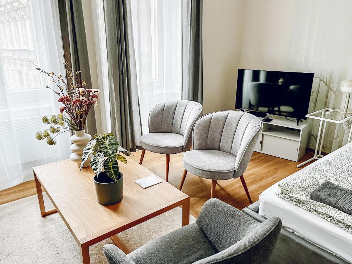 T32 Central Modern Suites Budapest Eksteriør billede