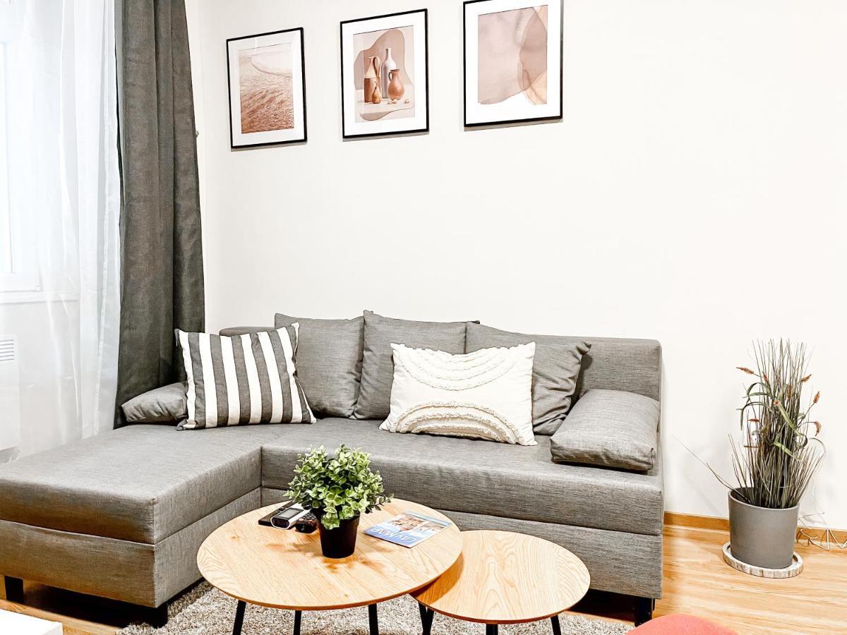 T32 Central Modern Suites Budapest Eksteriør billede